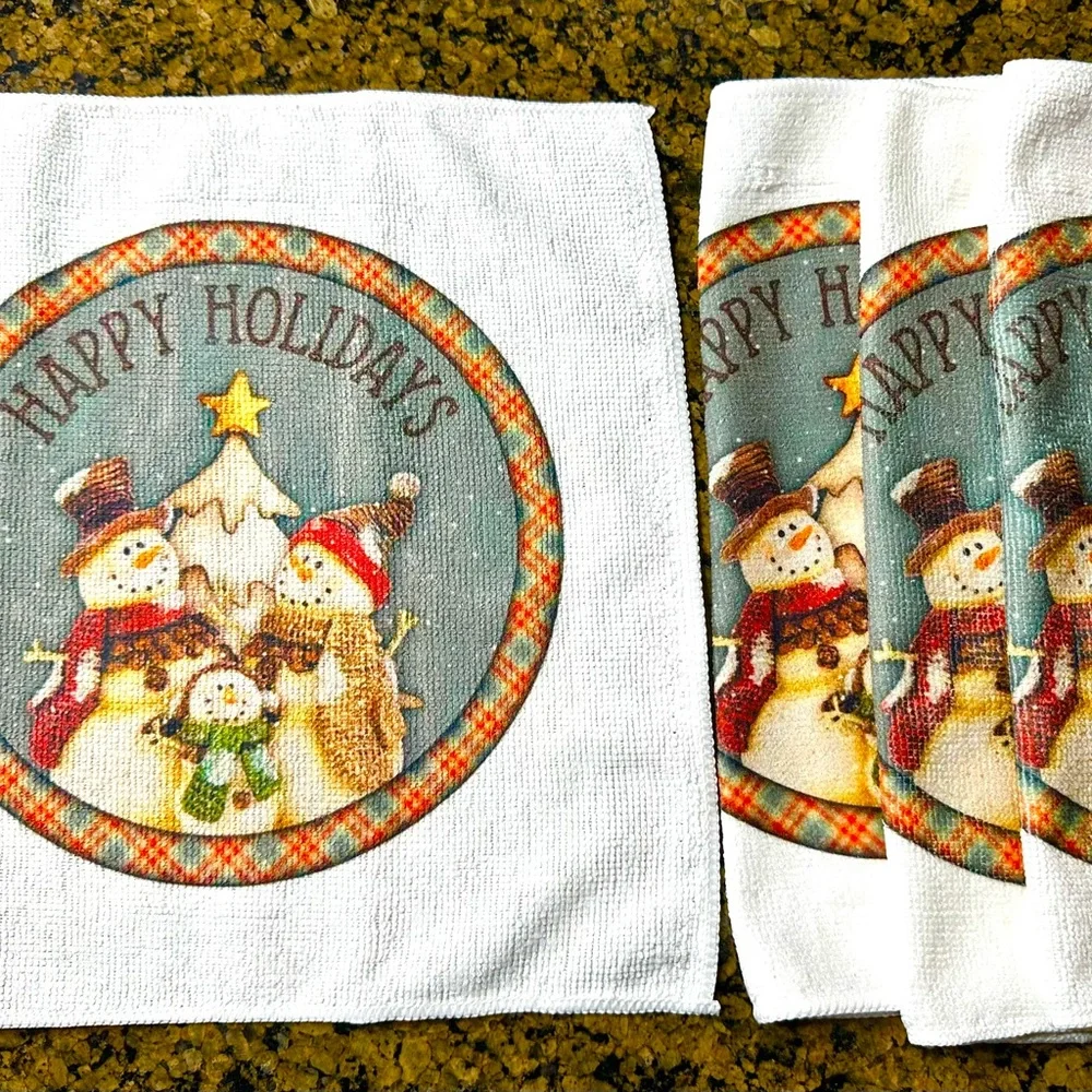 Customized holiday towel set